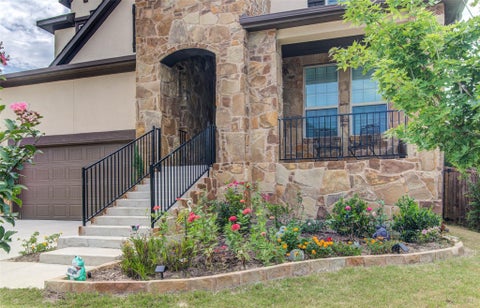 Photo of 15621 Cabrillo WAY, Bee Cave, TX 78738 (MLS # 7420317)
