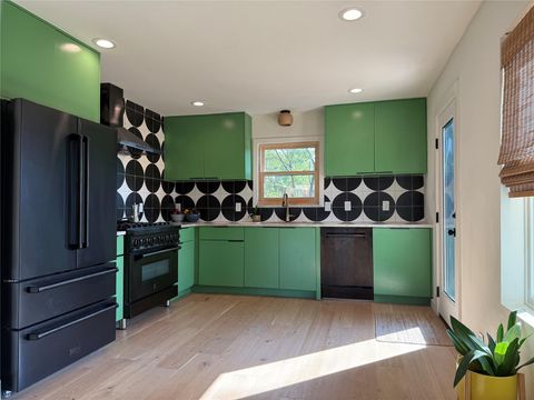 Tiny photo for 3201 Bengston ST, Austin, TX 78702 (MLS # 3898900)