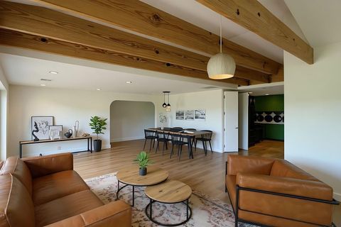 Photo of 3201 Bengston ST, Austin, TX 78702 (MLS # 3898900)