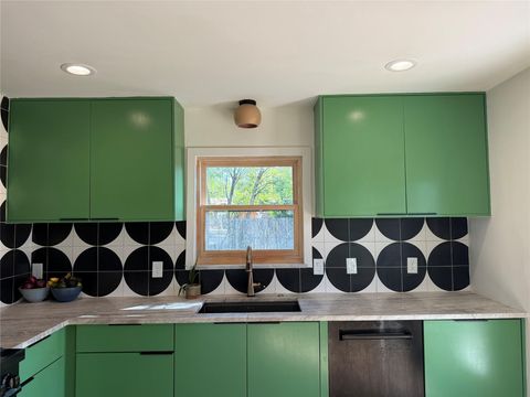 Tiny photo for 3201 Bengston ST, Austin, TX 78702 (MLS # 3898900)