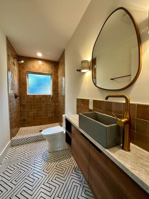 Tiny photo for 3201 Bengston ST, Austin, TX 78702 (MLS # 3898900)