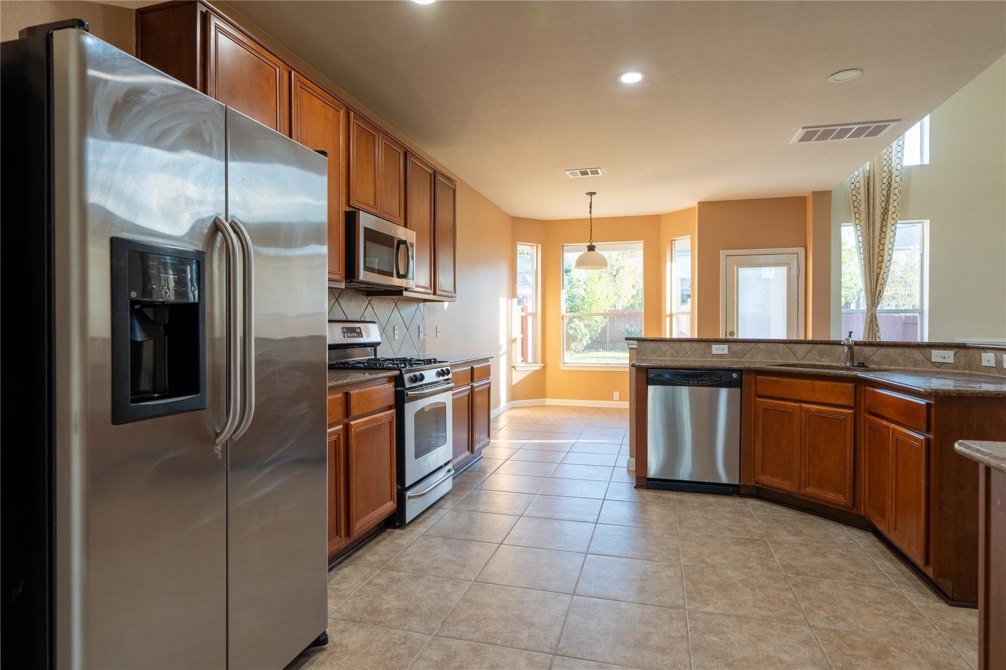 3533 Shiraz LOOP