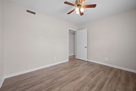 Tiny photo for 11705 Oak TRL, Austin, TX 78753 (MLS # 1150468)