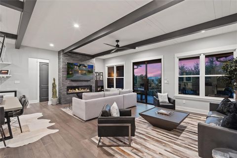 2208 Seabiscuit CV 131 Spicewood TX 78669