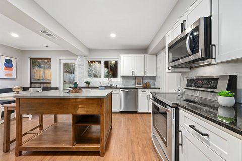 Tiny photo for 2411 Lost Creek BLVD, Austin, TX 78746 (MLS # 7117796)