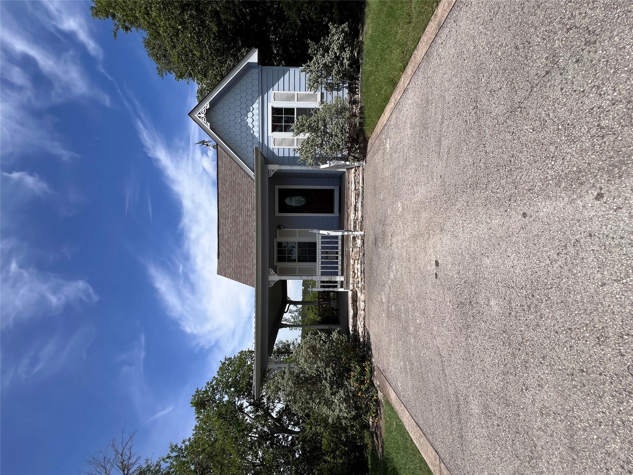418 Grace LN