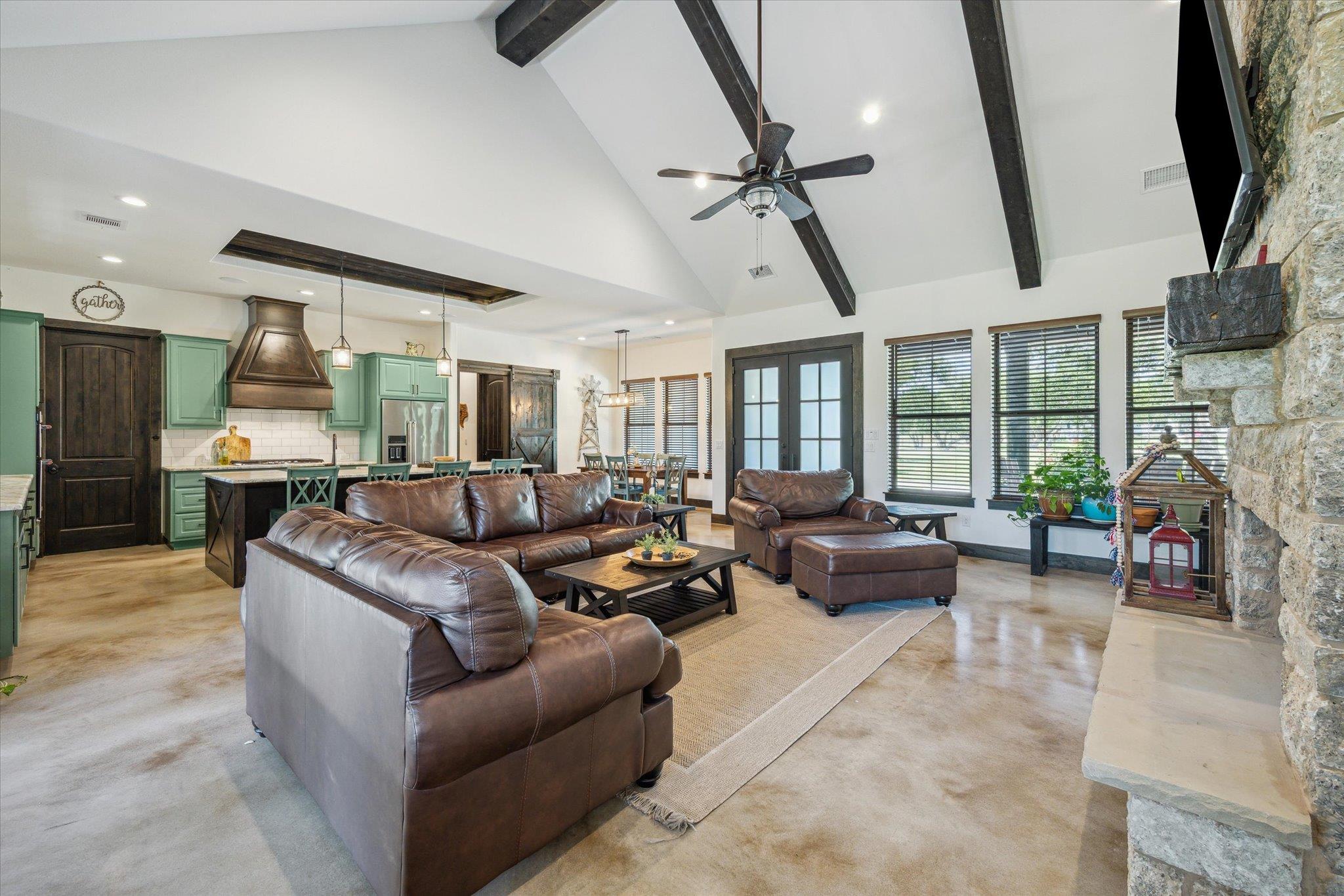 117 Esperanza Petal PASS