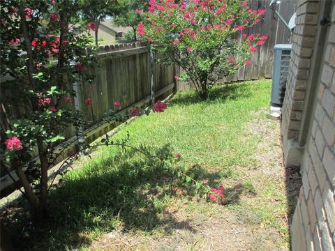 Tiny photo for 1015 E Yager LN #69, Austin, TX 78753 (MLS # 1173669)