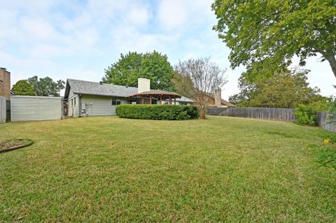 Tiny photo for 7305 Berkman DR, Austin, TX 78752 (MLS # 8329424)