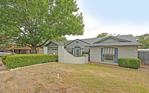 Tiny photo for 7305 Berkman DR, Austin, TX 78752 (MLS # 8329424)