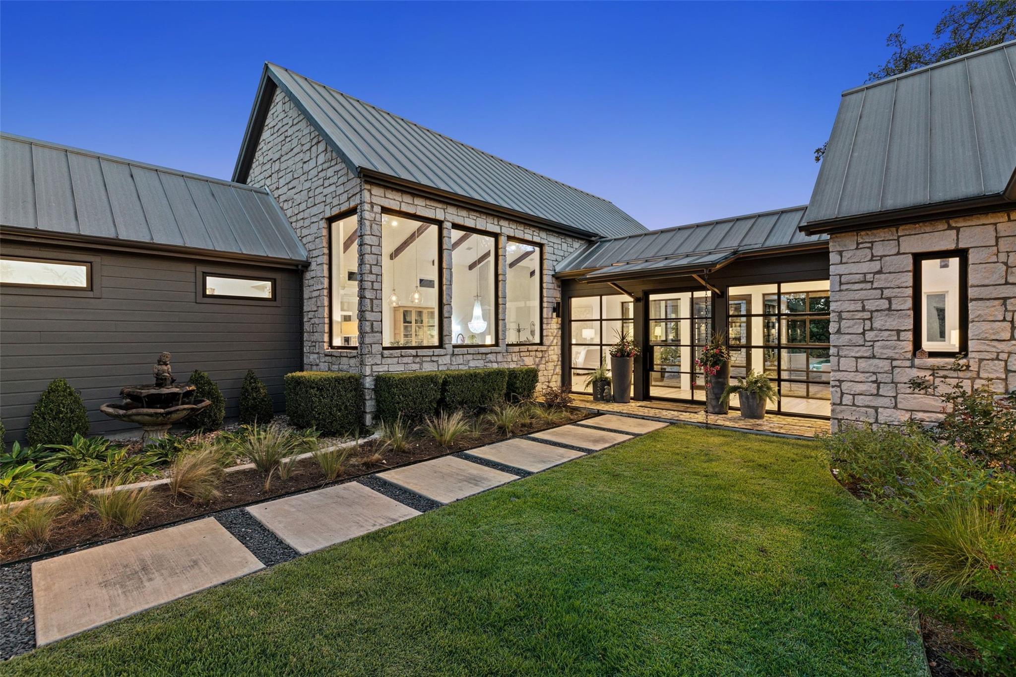 599 Dario DR