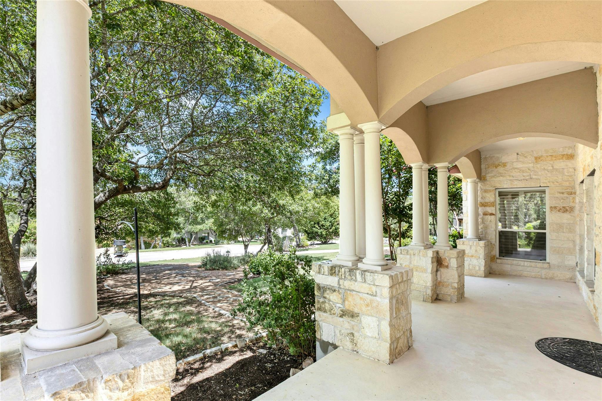 1403 Roaring Fork