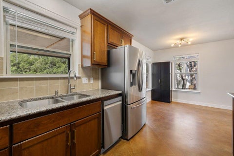 Tiny photo for 604 Whispering Hollow CIR, Point Venture, TX 78645 (MLS # 7967068)