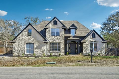 Photo of 312 Country Club DR, La Grange, TX 78945 (MLS # 7581161)