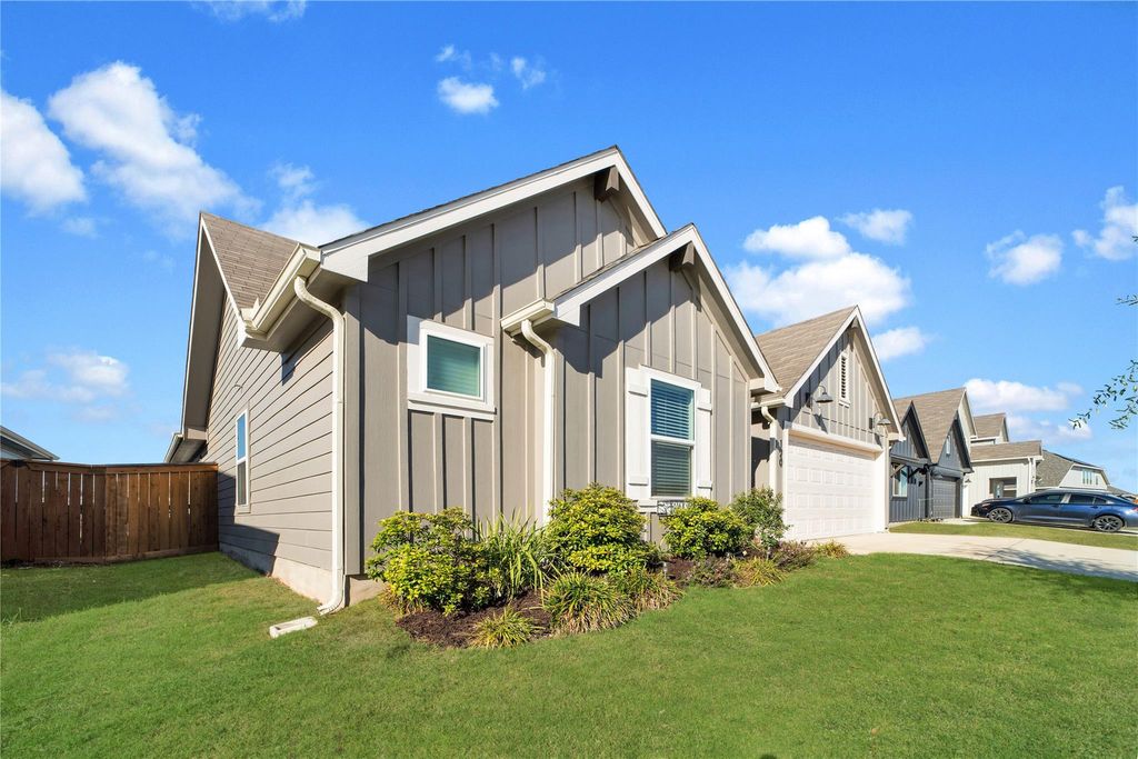 Photo of 120 Rosa RD, San Marcos, TX 78666 (MLS # 5554194)