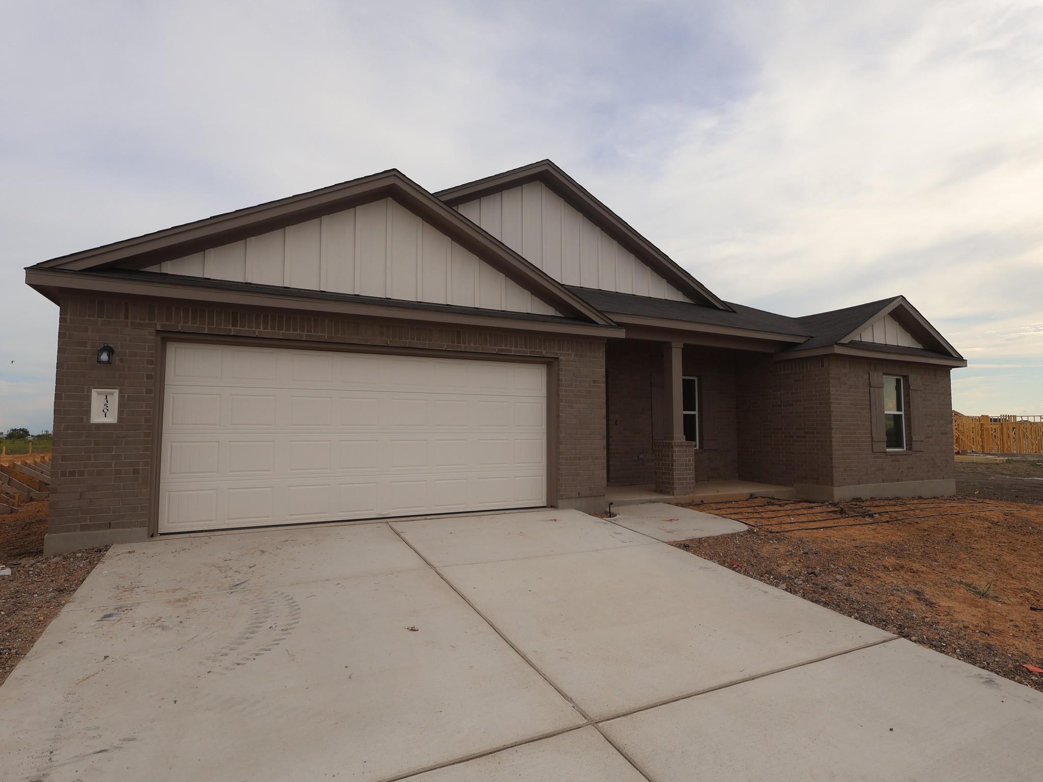 13501 Van Hollen RD