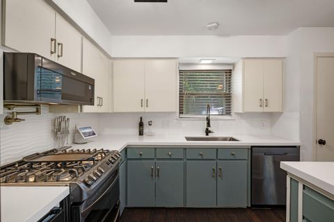 Tiny photo for 13008 Irongate CIR, Austin, TX 78727 (MLS # 6636592)