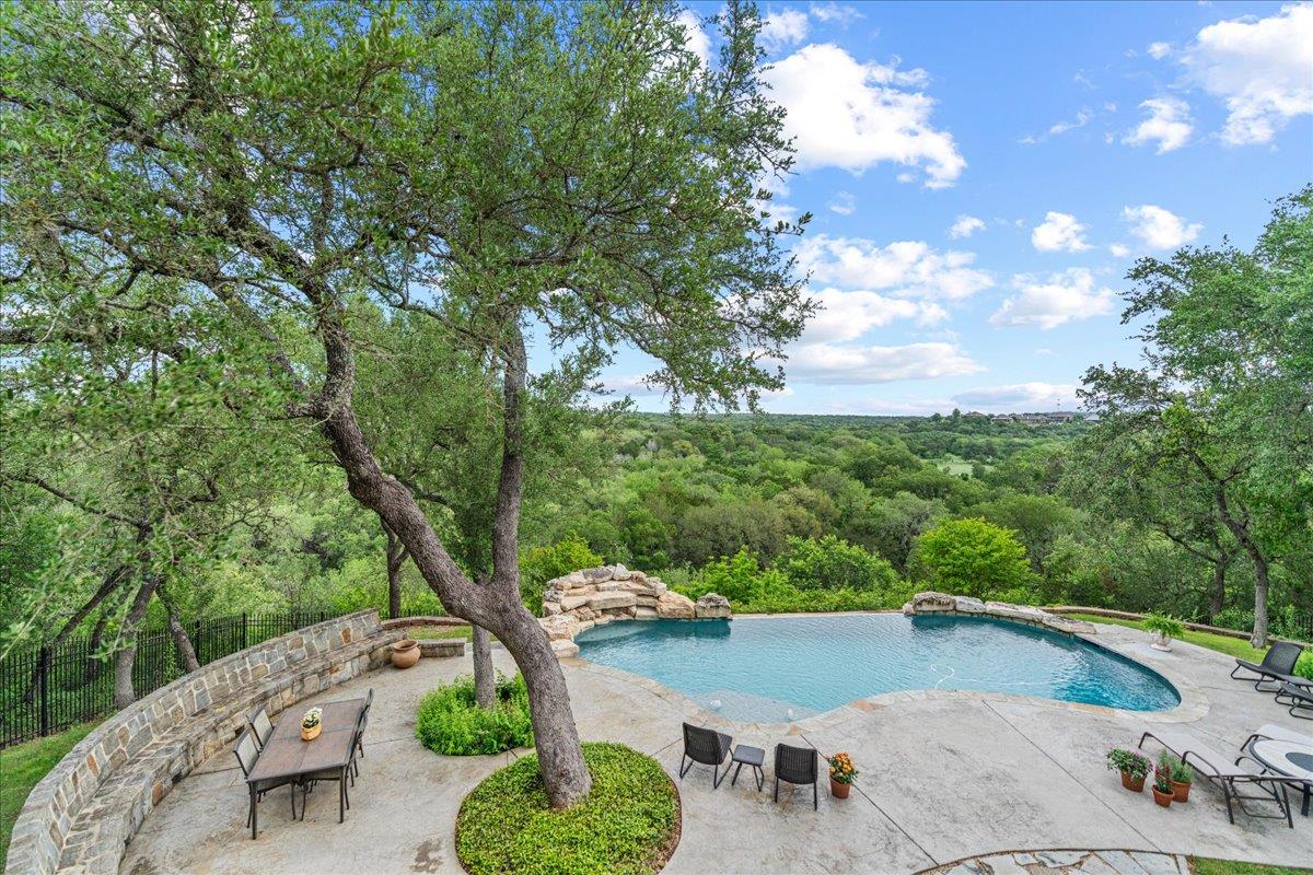 2400 Summit Ridge DR