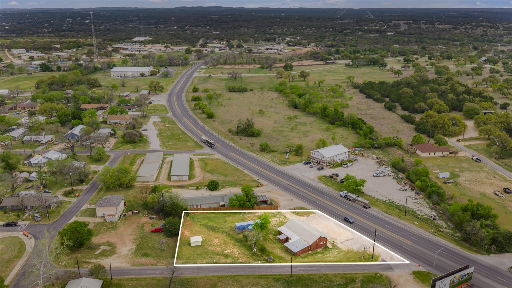 201 N Us Highway 281