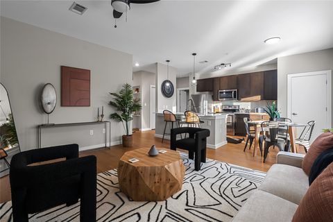 Photo of 2505 Thornton Road RD #3211, Austin, TX 78704 (MLS # 4127055)