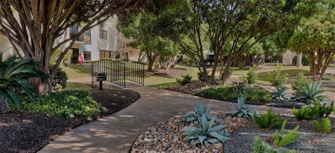 Tiny photo for 40 N Interstate 35 Highway #4A4, Austin, TX 78701 (MLS # 1751611)