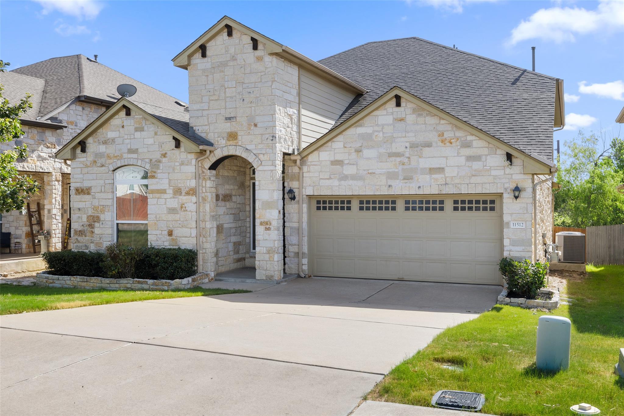 11512 Reading WAY