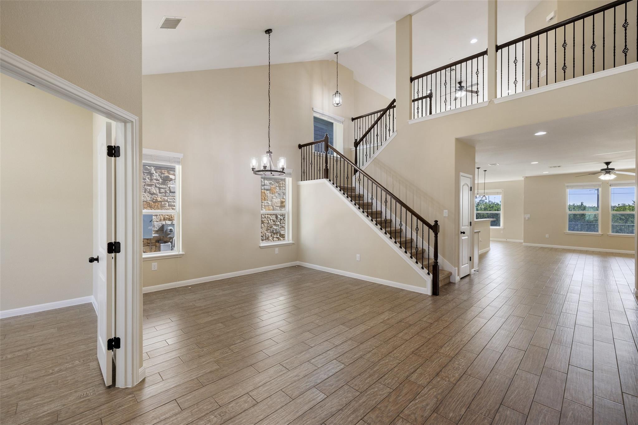 11512 Reading WAY