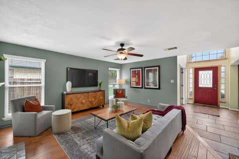 Tiny photo for 1200 Mountain View DR, Pflugerville, TX 78660 (MLS # 1868729)
