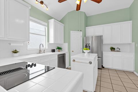Tiny photo for 207 golf crest LN, Lakeway, TX 78734 (MLS # 3902143)