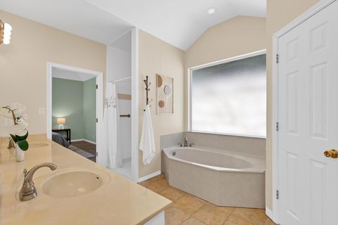 Tiny photo for 207 golf crest LN, Lakeway, TX 78734 (MLS # 3902143)