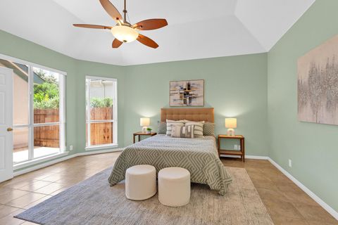 Tiny photo for 207 golf crest LN, Lakeway, TX 78734 (MLS # 3902143)