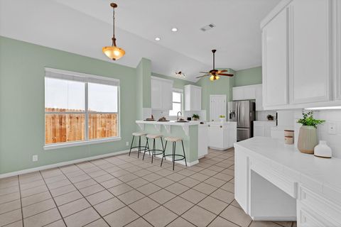 Tiny photo for 207 golf crest LN, Lakeway, TX 78734 (MLS # 3902143)