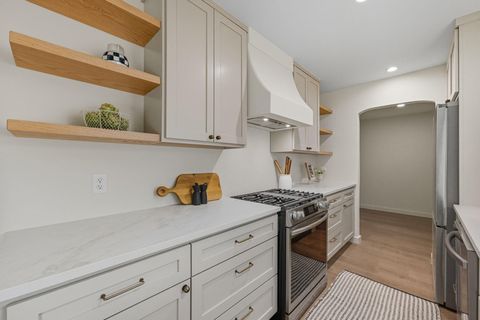 Tiny photo for 1114 Stoneoak LN, Austin, TX 78745 (MLS # 8658452)
