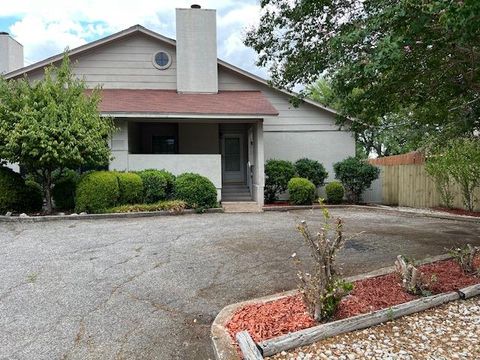 Photo of 1201 Hazelton ST #B, San Marcos, TX 78666 (MLS # 5249144)