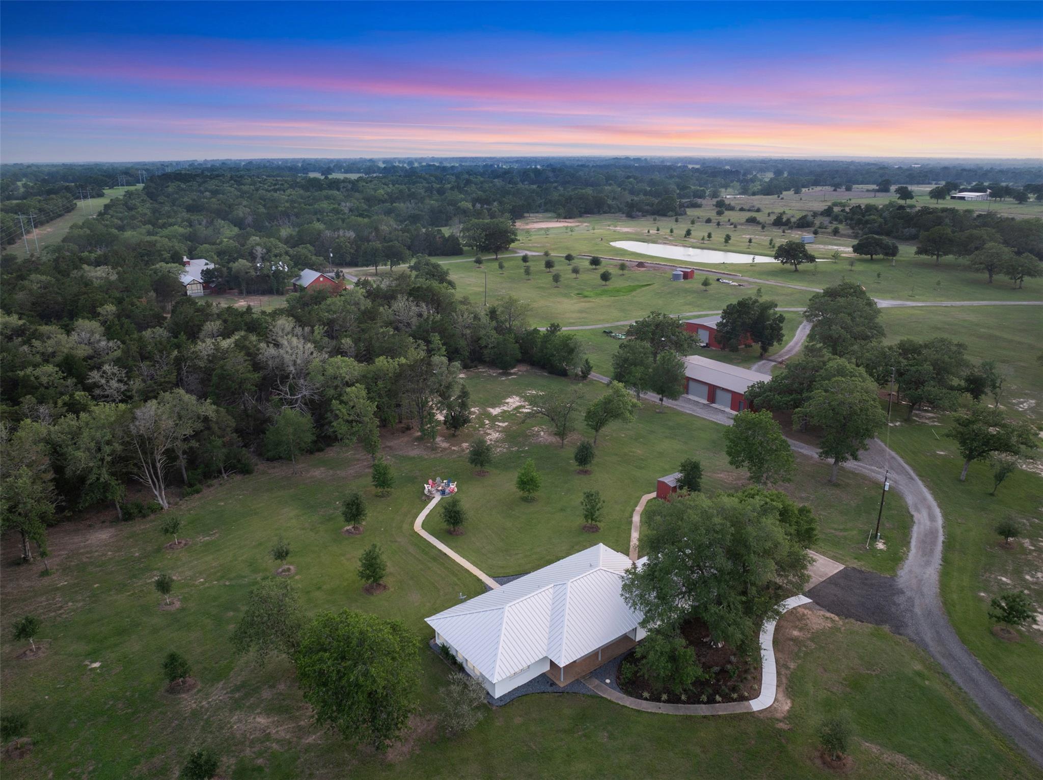 1304 E State Highway 71