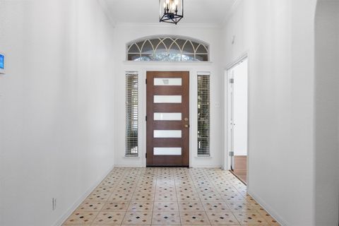 7124 Quimper LN Austin TX 78749