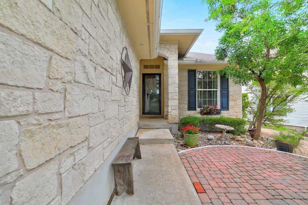 Photo of 1710 Gaylord DR, Austin, TX 78728 (MLS # 3932720)