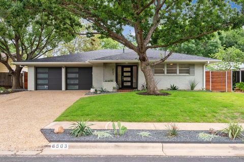 Photo of 8503 Daleview DR, Austin, TX 78757 (MLS # 2496026)