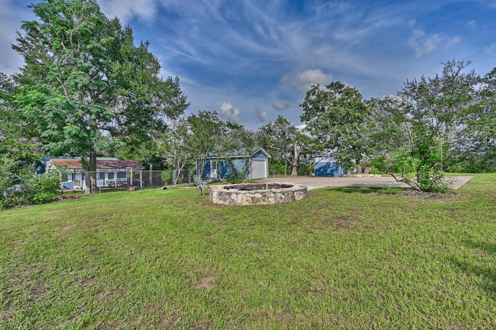 9481 Lake Forest CIR
