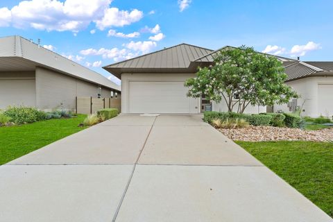 Photo of 117 Rough Creek RD, Georgetown, TX 78628 (MLS # 1426495)