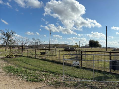 2401 County Road 130 Hutto TX 78634
