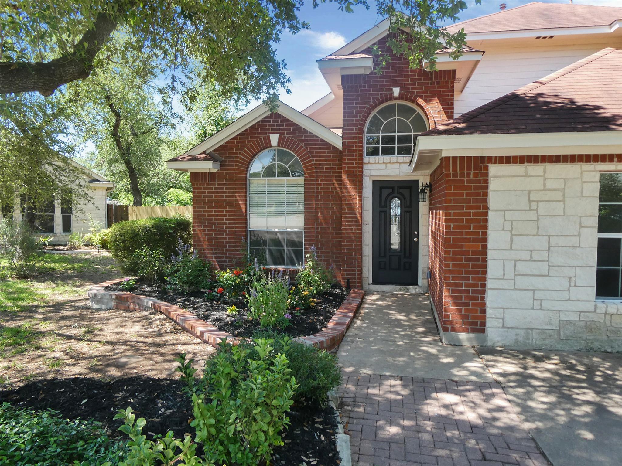 2310 MACAW DR