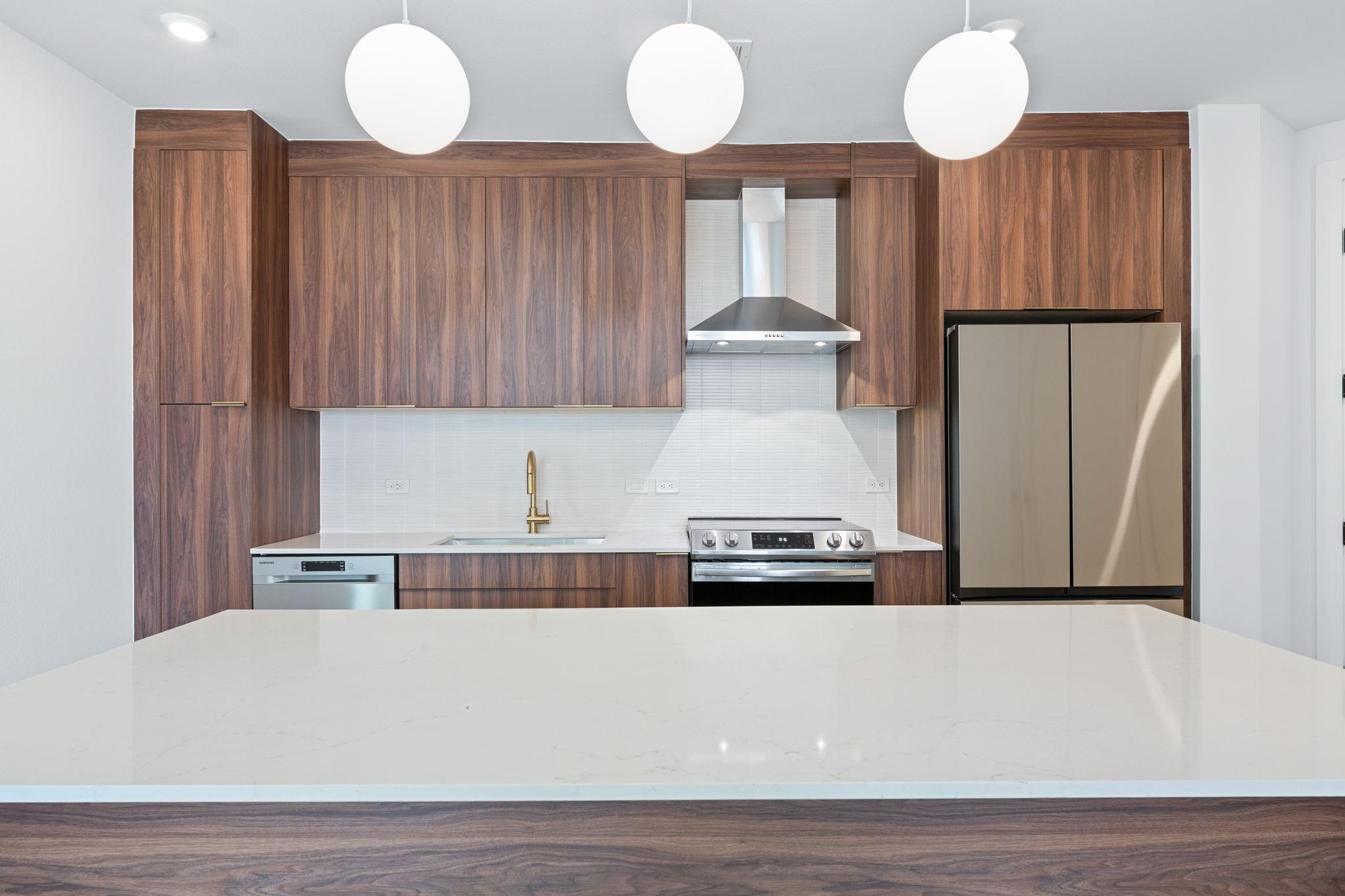 1701 Simond Ave 546