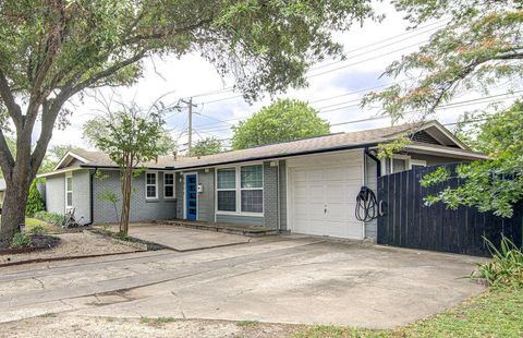 Photo of 1311 Westmoor DR, Austin, TX 78723 (MLS # 3217454)