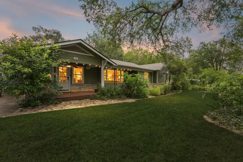 Photo of 1804 E 39th ST, Austin, TX 78722 (MLS # 3038271)