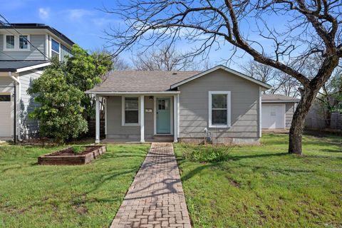 Photo of 930 E 52nd ST, Austin, TX 78751 (MLS # 2796941)