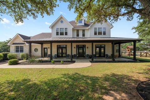 140 Vincas Shadow CT Driftwood TX 78619