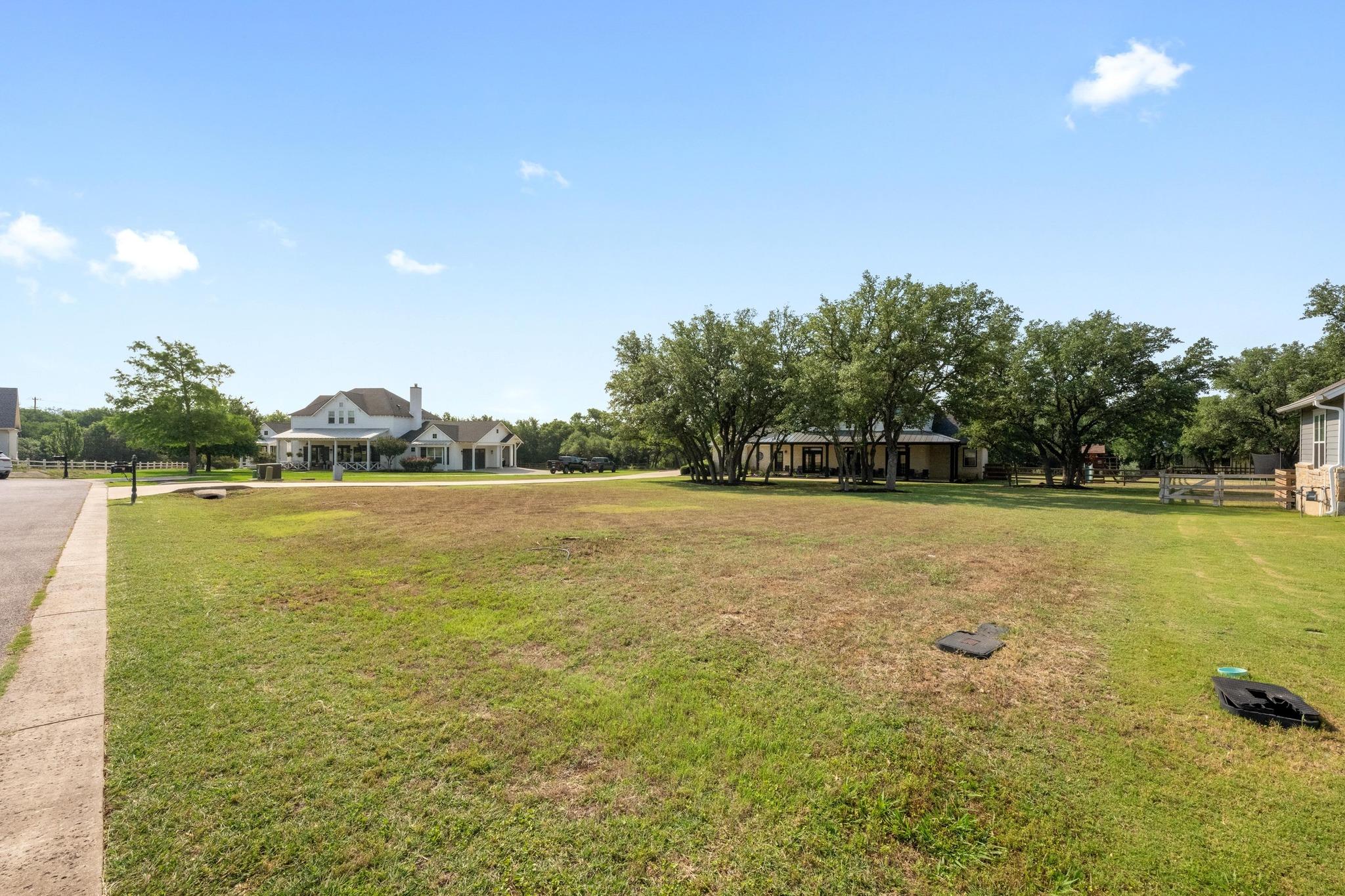 140 Vincas Shadow CT