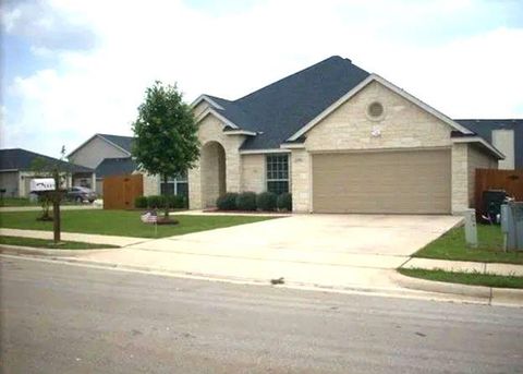 Photo of 2001 Hearthstone DR, San Marcos, TX 78666 (MLS # 8314263)