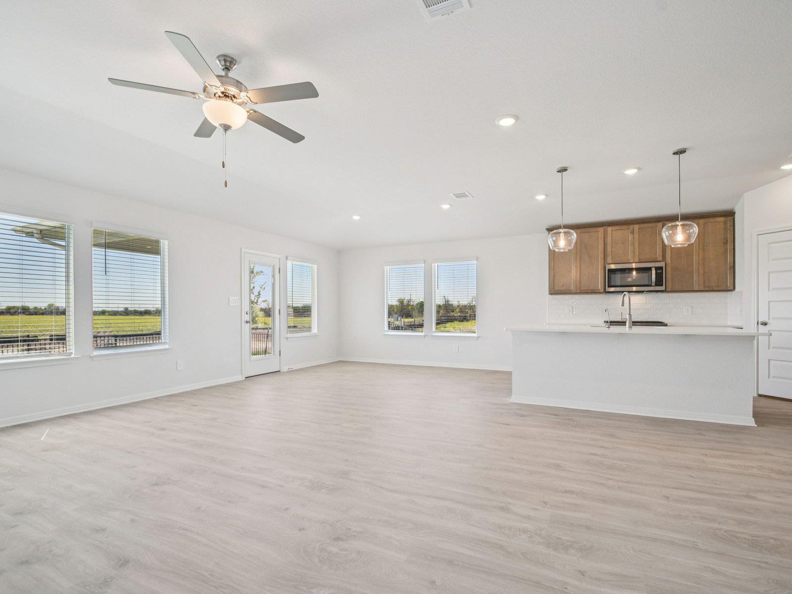 17128 Loch RD